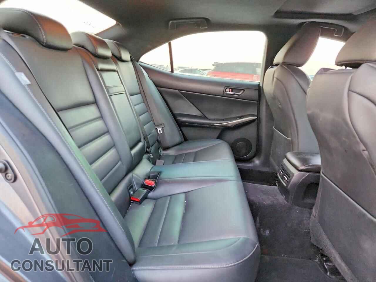 LEXUS IS 2014 - JTHBF1D27E5001003