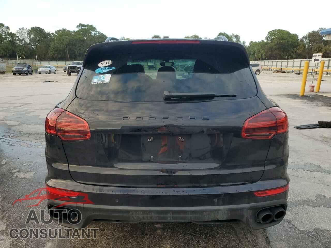 PORSCHE CAYENNE 2017 - WP1AA2A29HKA88848