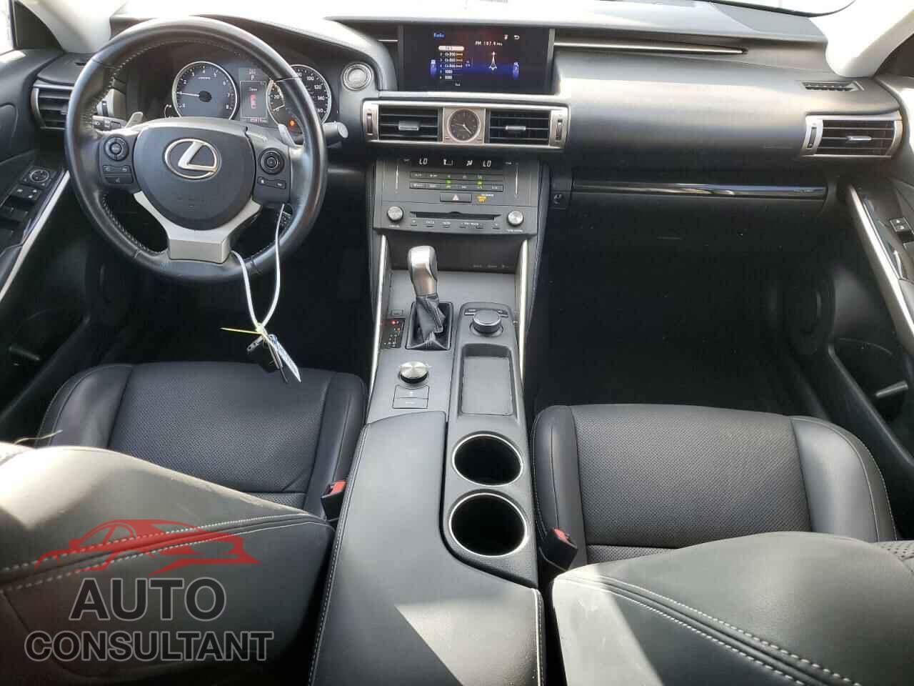 LEXUS IS 2016 - JTHBA1D21G5018607