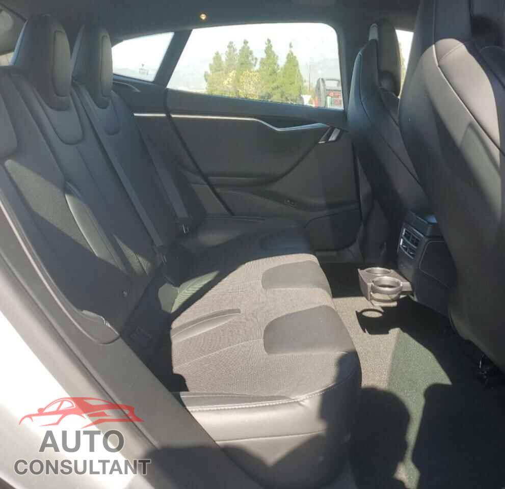 TESLA MODEL S 2017 - 5YJSA1E21HF181774