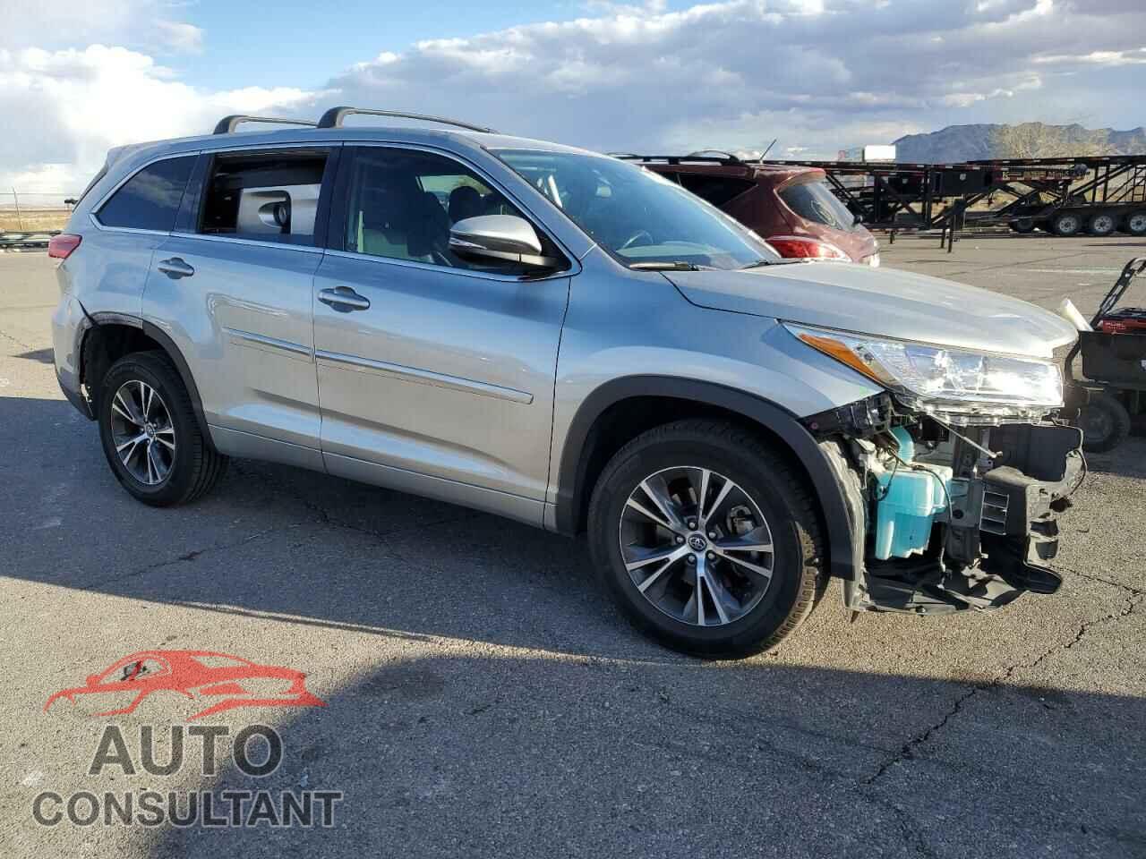 TOYOTA HIGHLANDER 2018 - 5TDZZRFH7JS270159