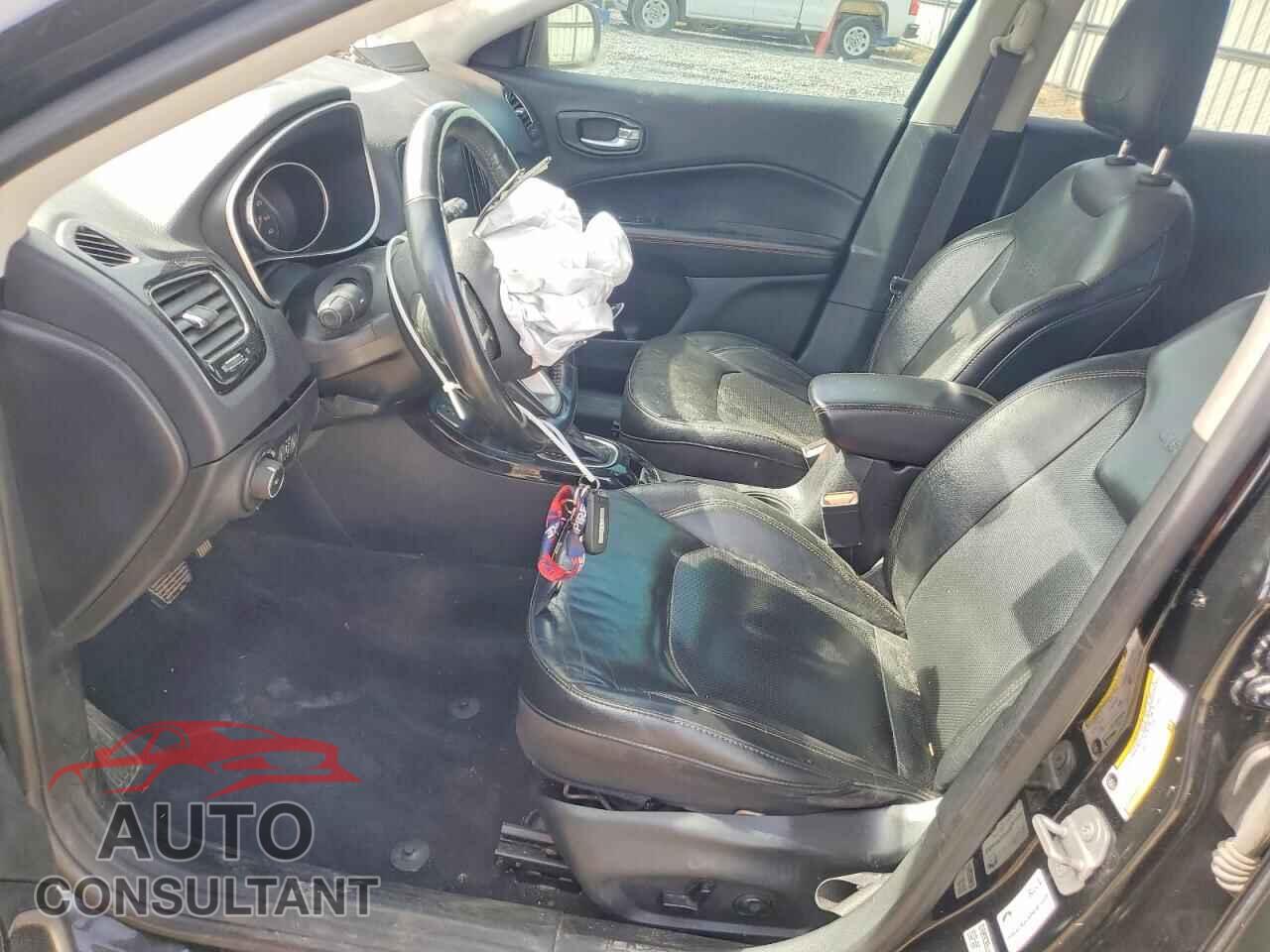 JEEP COMPASS 2018 - 3C4NJCCB9JT308919