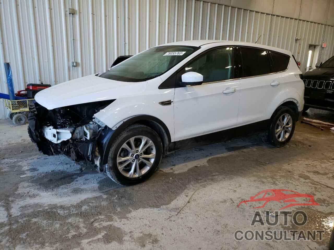 FORD ESCAPE 2017 - 1FMCU0GD7HUE77048