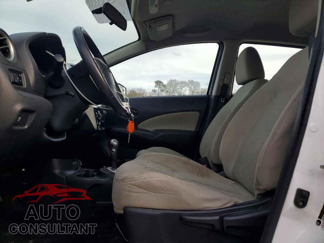 NISSAN VERSA 2017 - 3N1CE2CP3HL367382