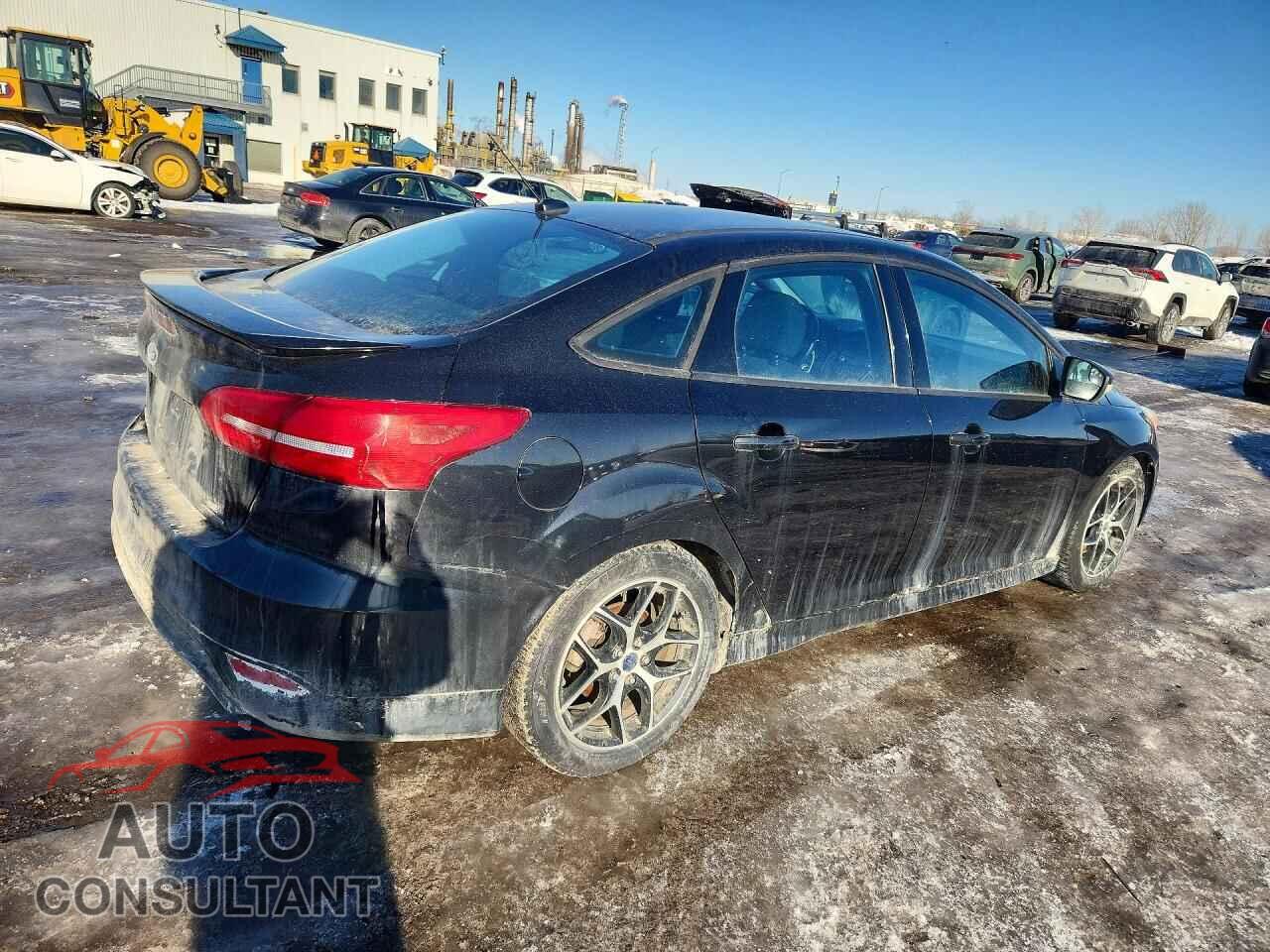 FORD FOCUS 2015 - 1FADP3F28FL251126