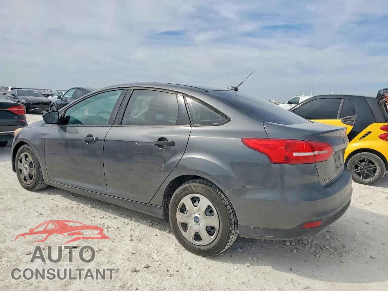 FORD FOCUS 2017 - 1FADP3E28HL312236