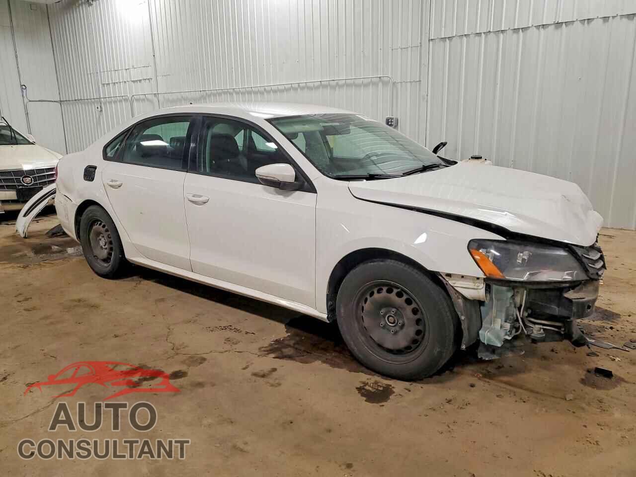 VOLKSWAGEN PASSAT S 2012 - 1VWAP7A32CC041649