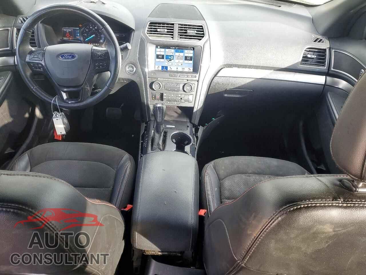 FORD EXPLORER 2018 - 1FM5K7D82JGB26048