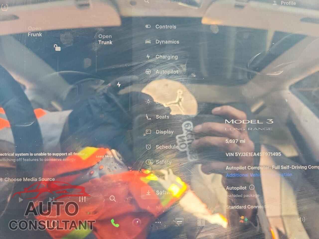 TESLA MODEL 3 2025 - 5YJ3E1EA4SF971495