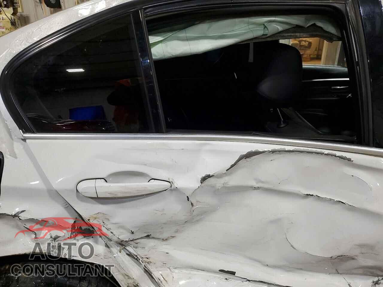 BMW 3 SERIES 2017 - WBA8D9C37HA005216