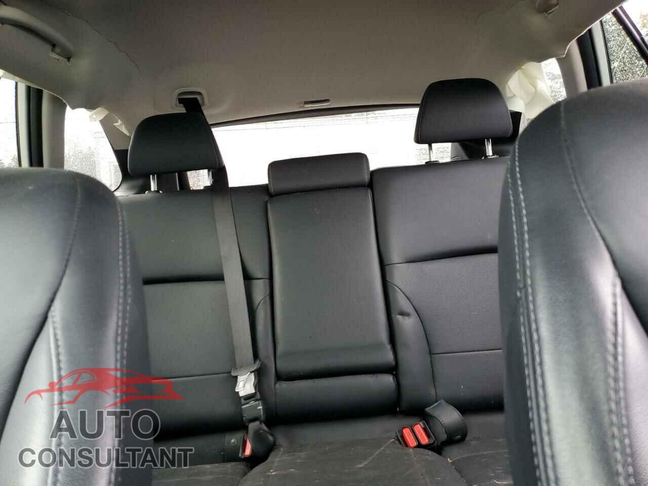 SUBARU OUTBACK 2017 - 4S4BSANC2H3211637