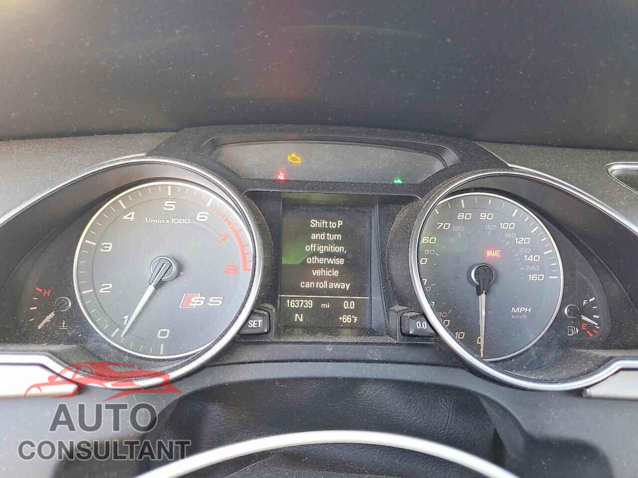 AUDI S5/RS5 2014 - WAUCGAFR2EA005641