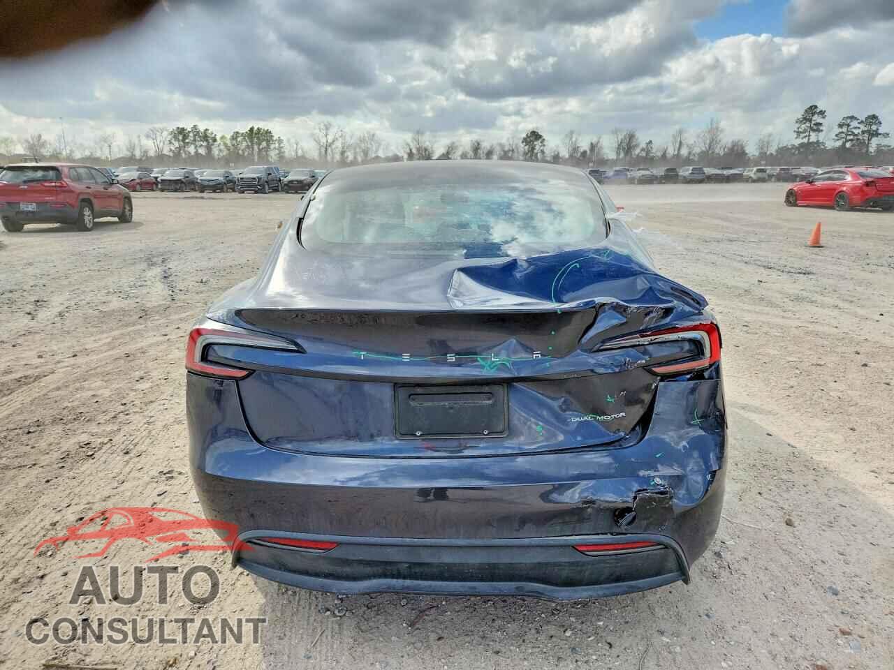 TESLA MODEL 3 2024 - 5YJ3E1EB3RF793436