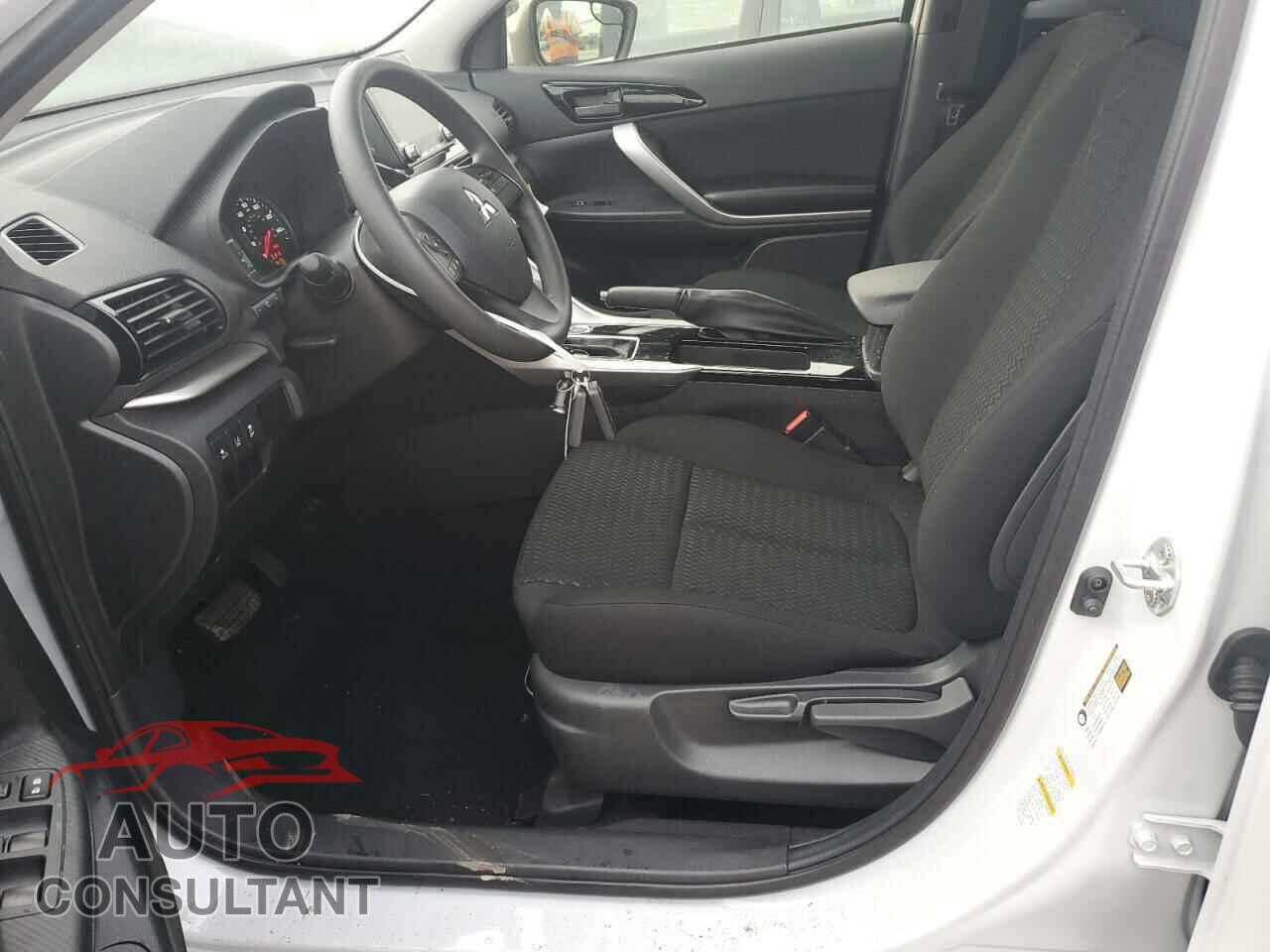 MITSUBISHI ECLIPSE 2024 - JA4ATVAA8RZ052110