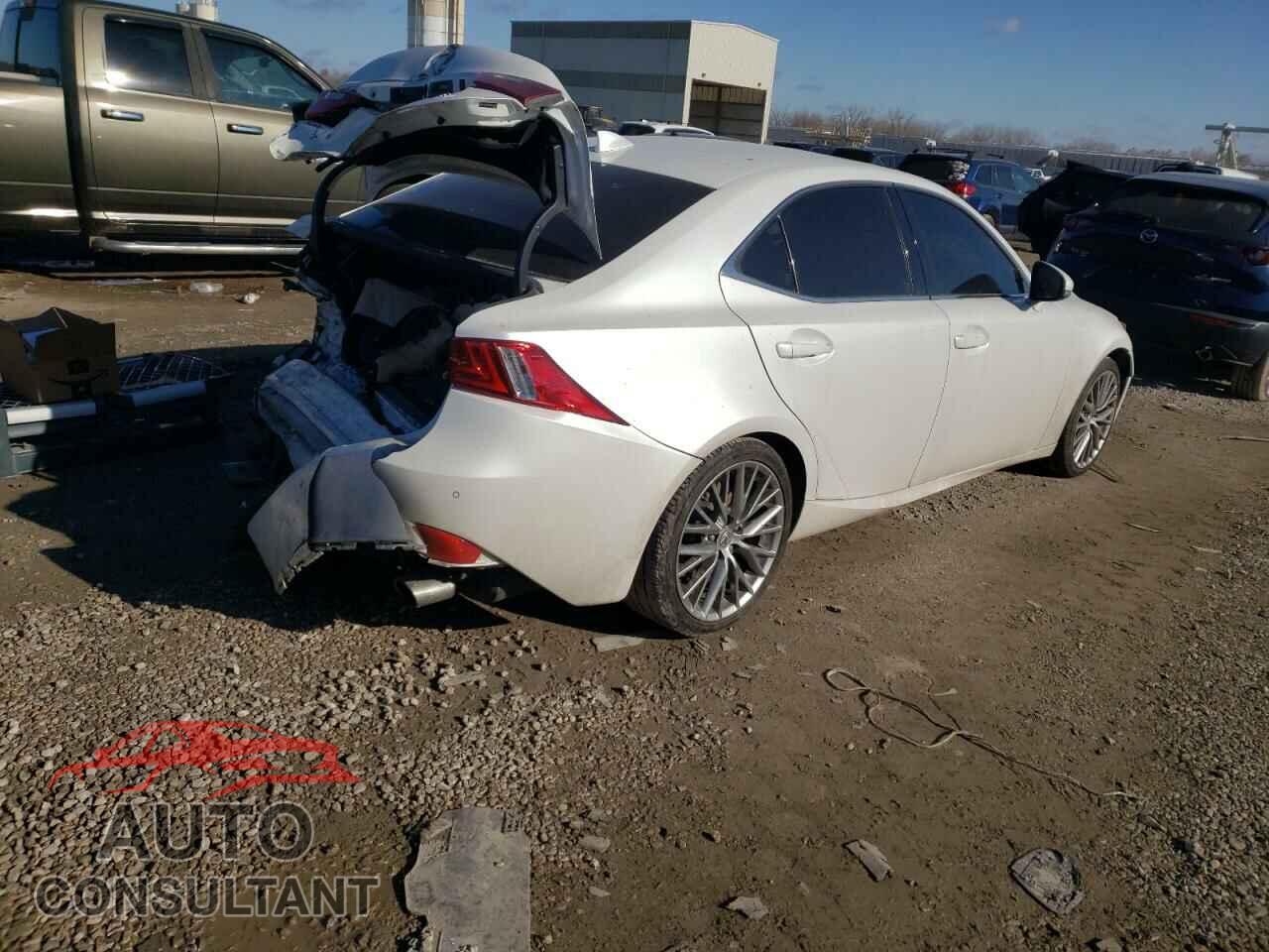LEXUS IS 2016 - JTHBA1D23G5016843