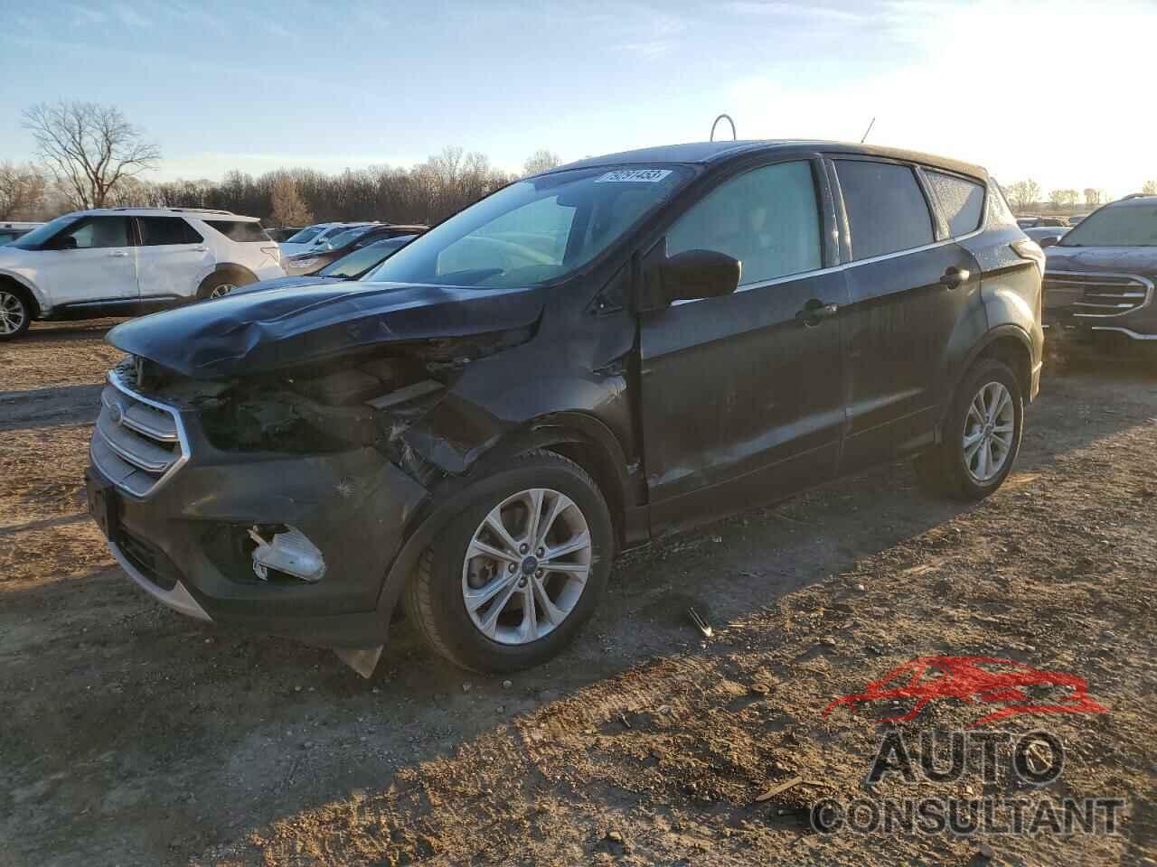 FORD ESCAPE 2017 - 1FMCU0G90HUA62925