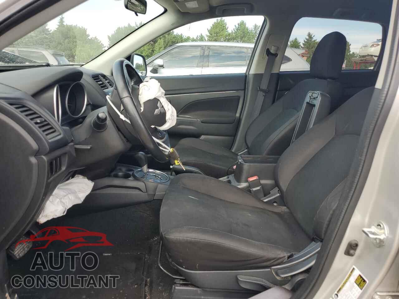 MITSUBISHI OUTLANDER 2015 - 4A4AP3AU9FE021596