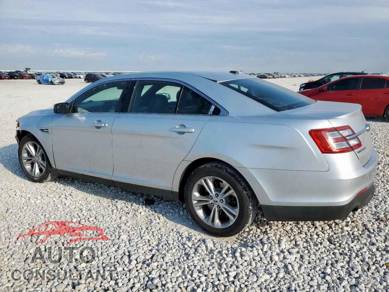 FORD TAURUS 2015 - 1FAHP2E85FG106961