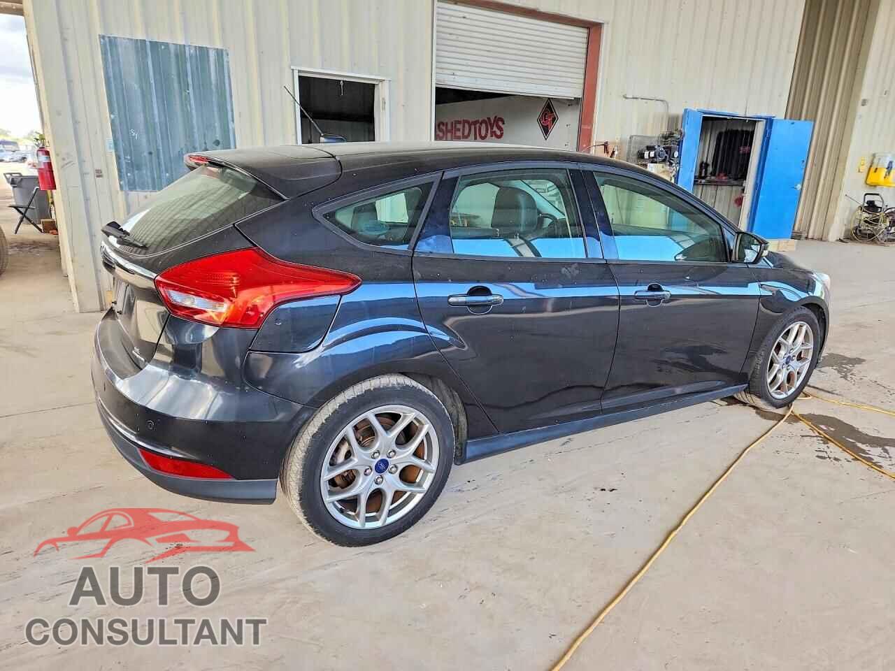 FORD FOCUS 2015 - 1FADP3K2XFL345515