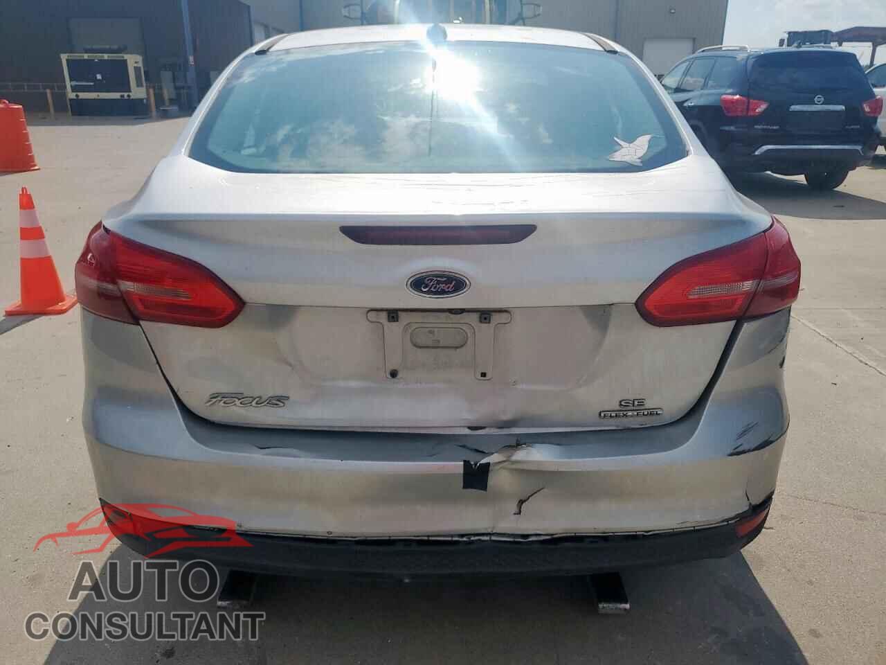 FORD FOCUS 2016 - 1FADP3F24GL269138