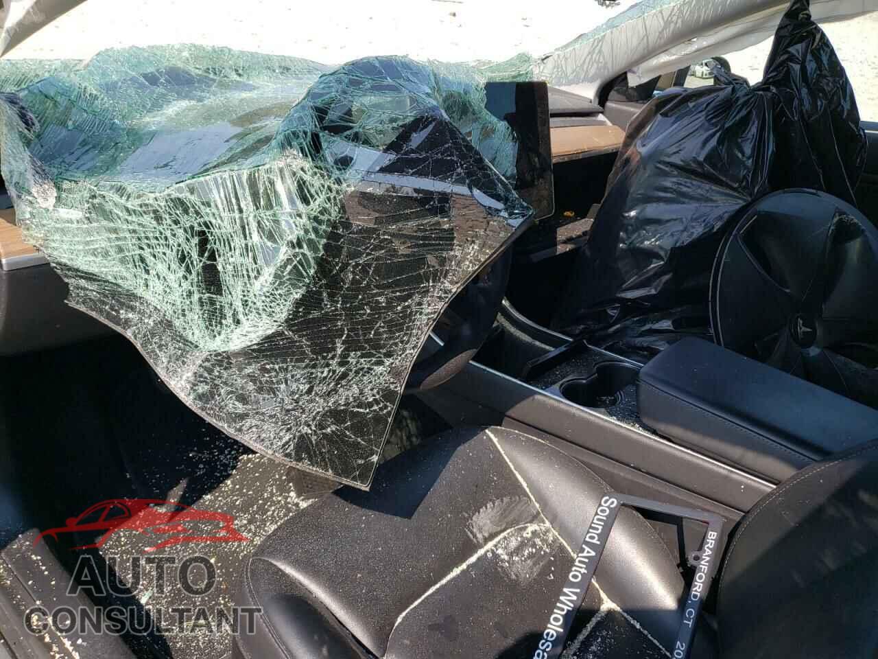 TESLA MODEL 3 2020 - 5YJ3E1EBXLF802916