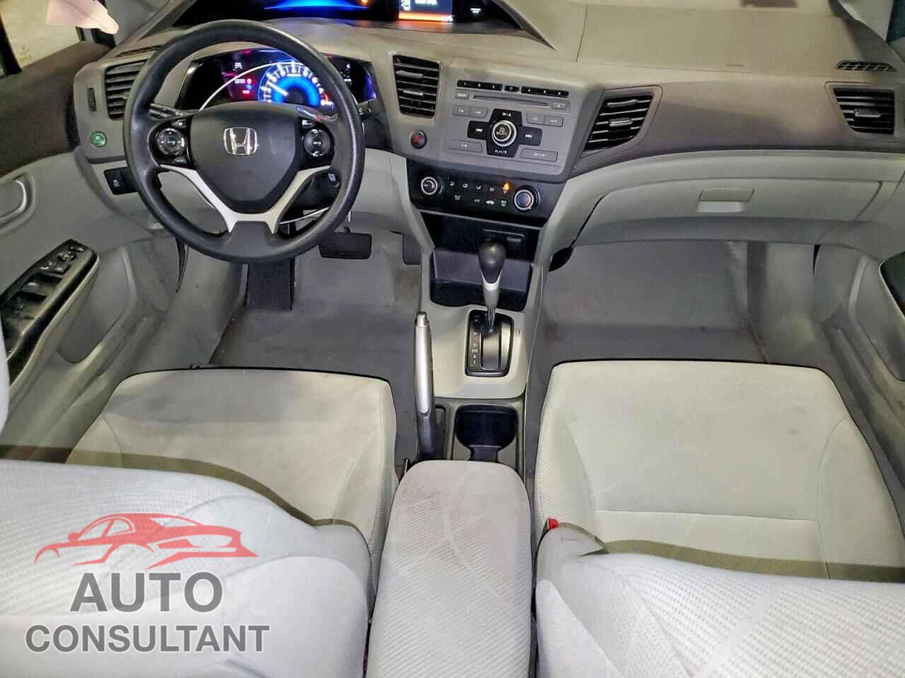 HONDA CIVIC 2012 - 2HGFB2F52CH607246