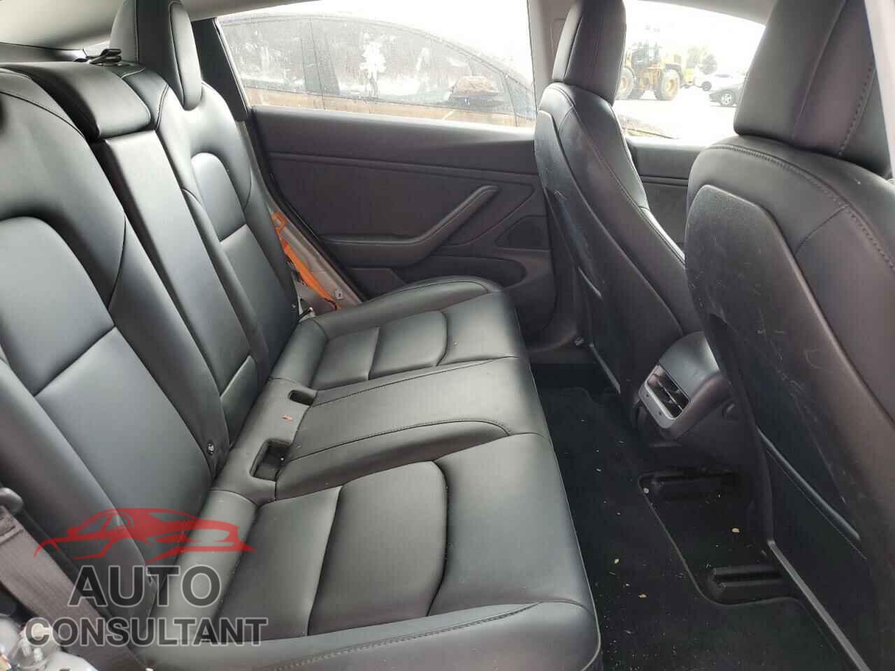 TESLA MODEL 3 2018 - 5YJ3E1EA7JF036034