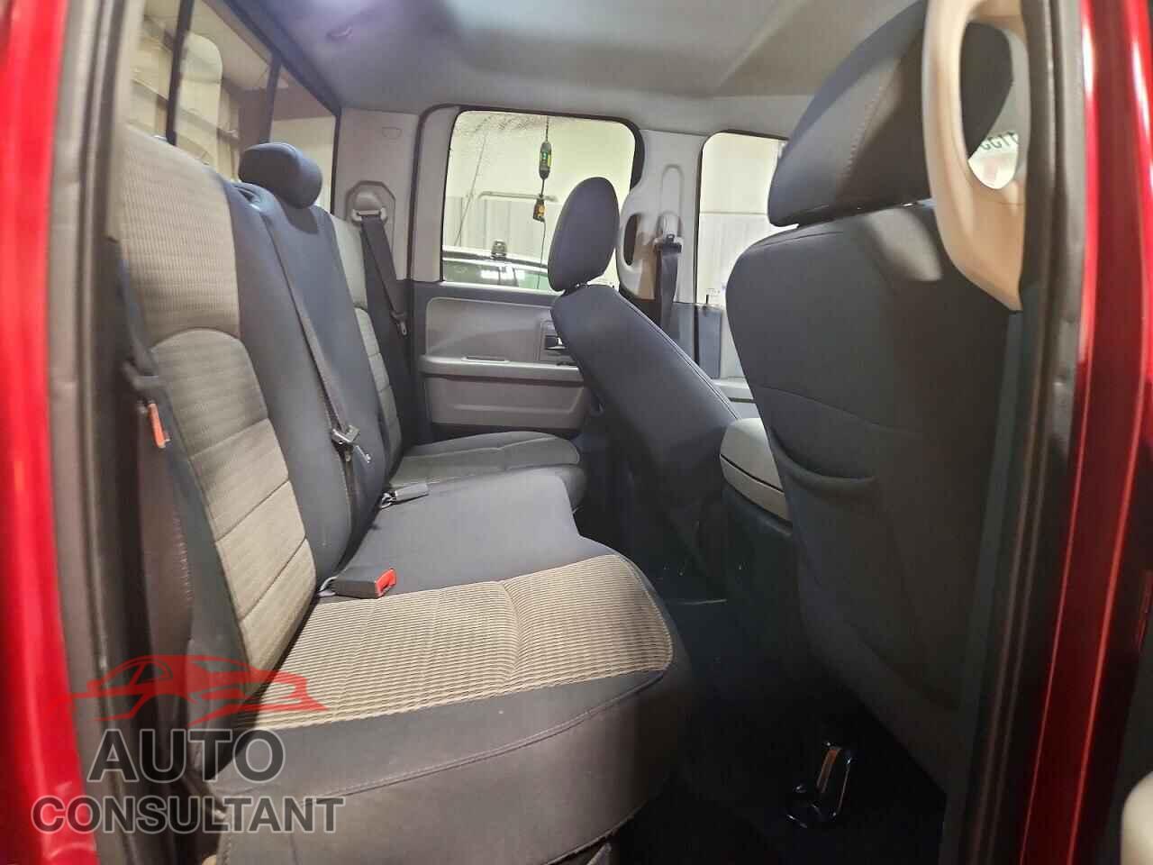 DODGE RAM 1500 2012 - 1C6RD7GT4CS106410