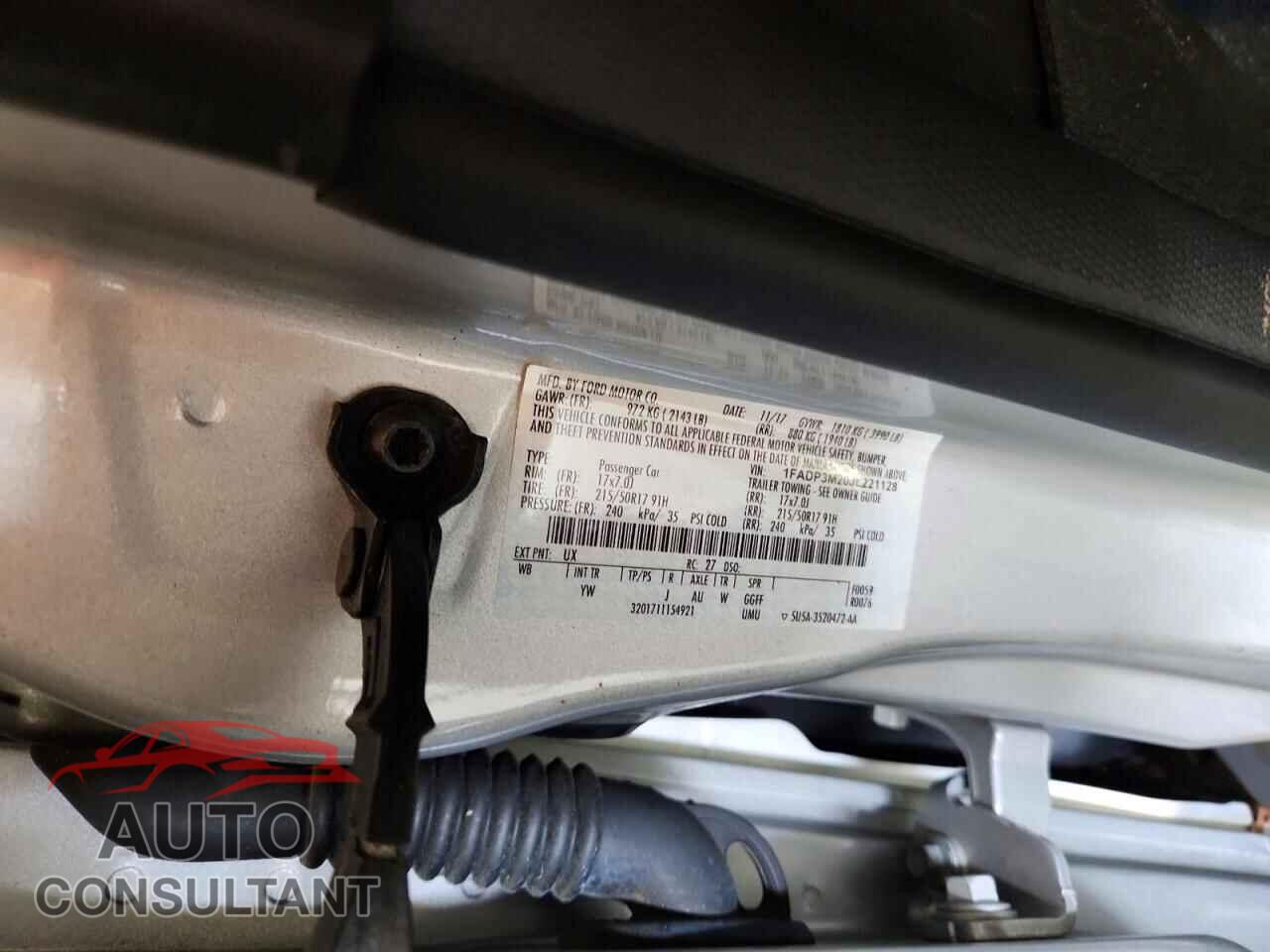 FORD FOCUS 2018 - 1FADP3M20JL221128