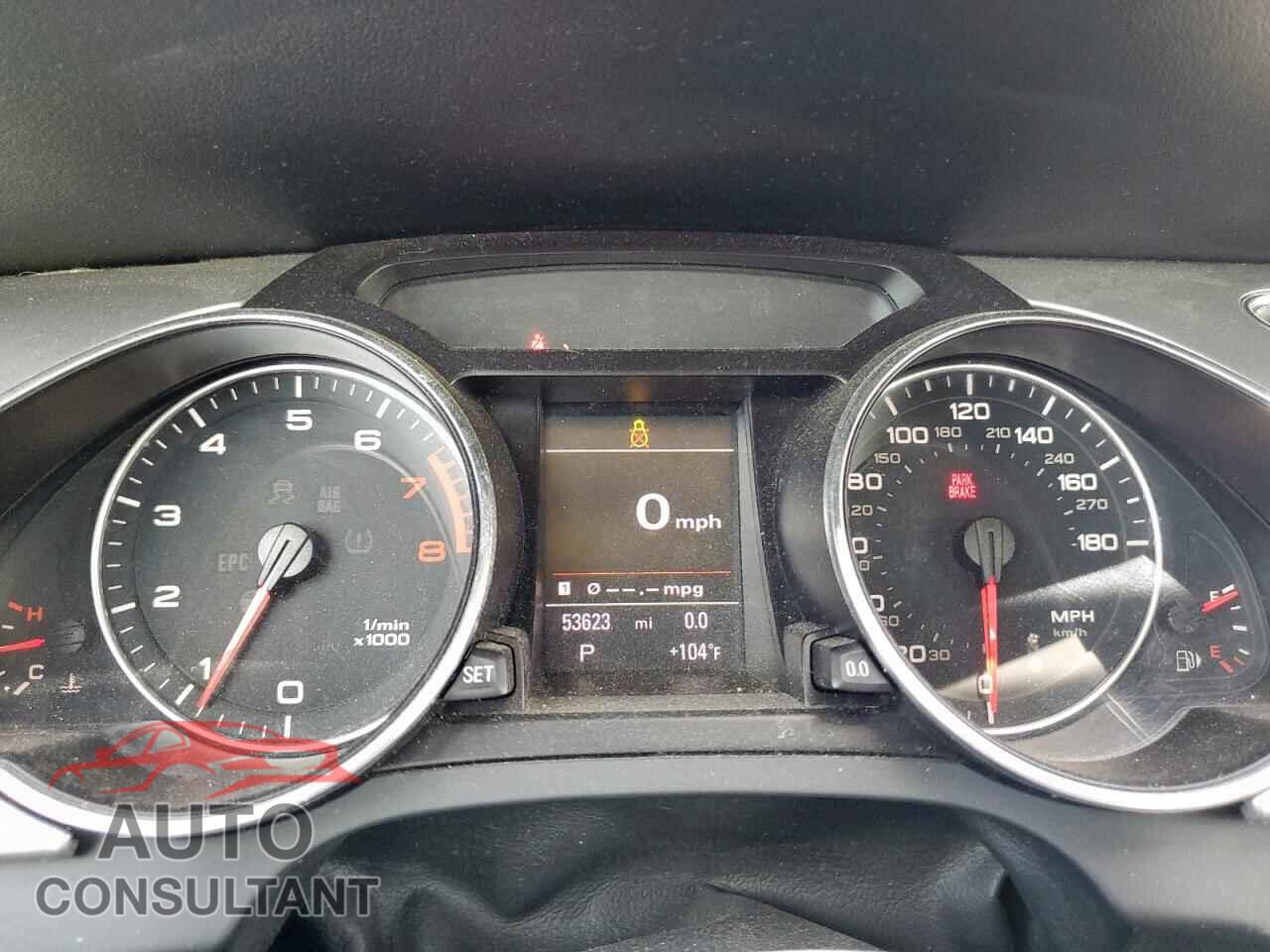 AUDI A5 2012 - WAULFAFH4CN008962