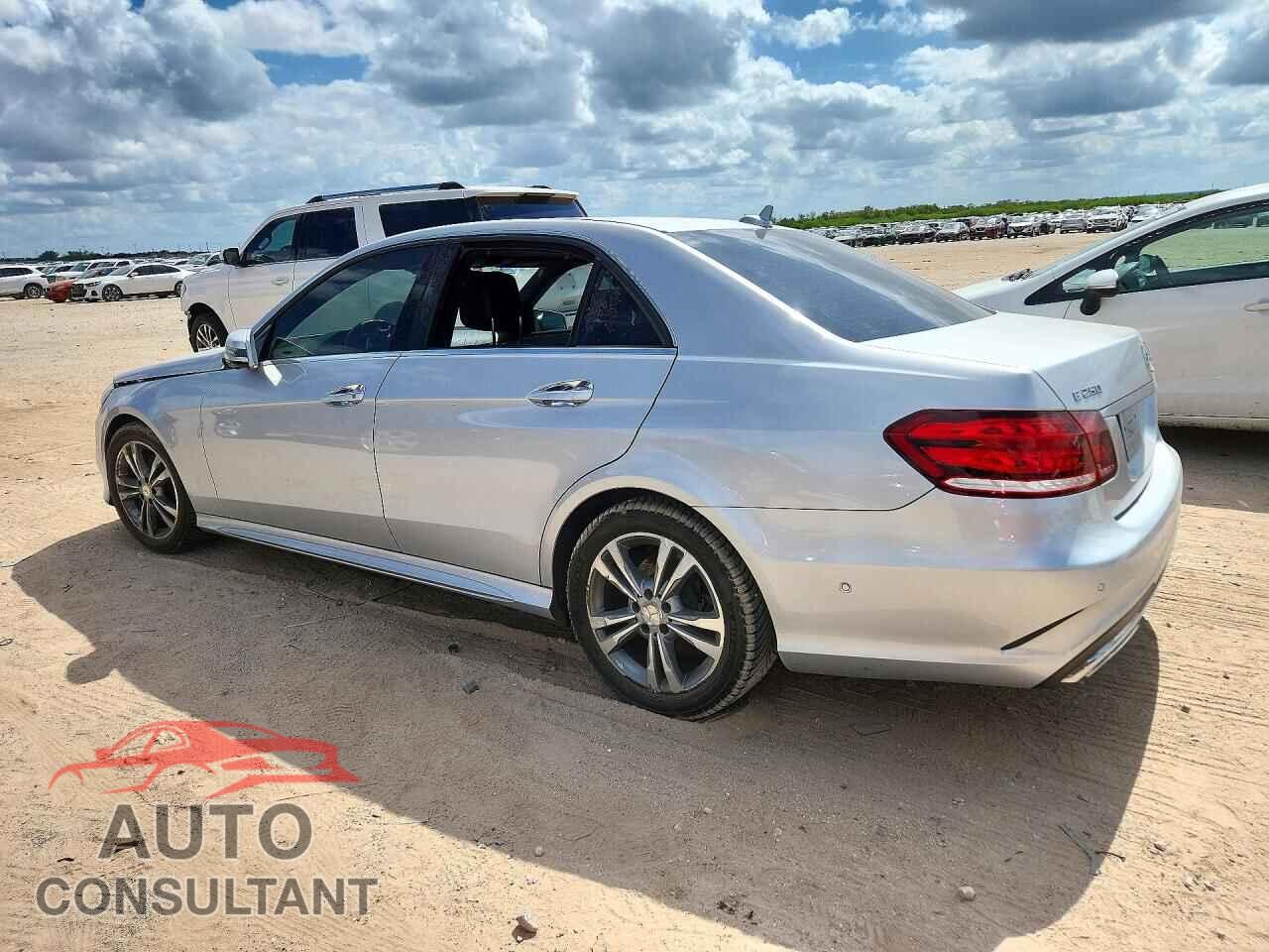 MERCEDES-BENZ E-CLASS 2015 - WDDHF0EB0FB093133