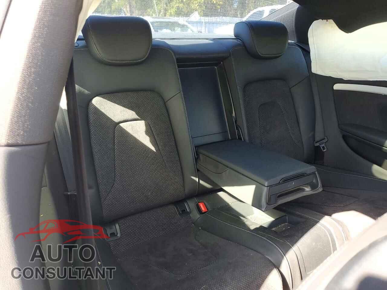 AUDI A5 2013 - WAUDFBFR3DA064578