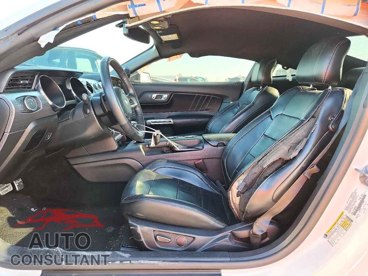 FORD MUSTANG 2017 - 1FA6P8TH1H5210021