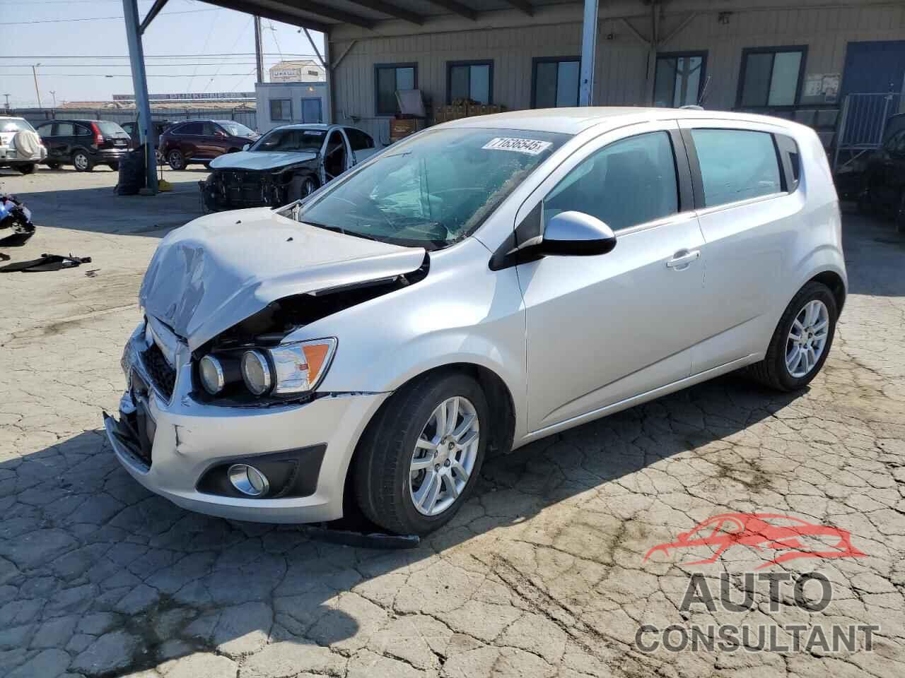 CHEVROLET SONIC 2015 - 1G1JC6SB0F4147118
