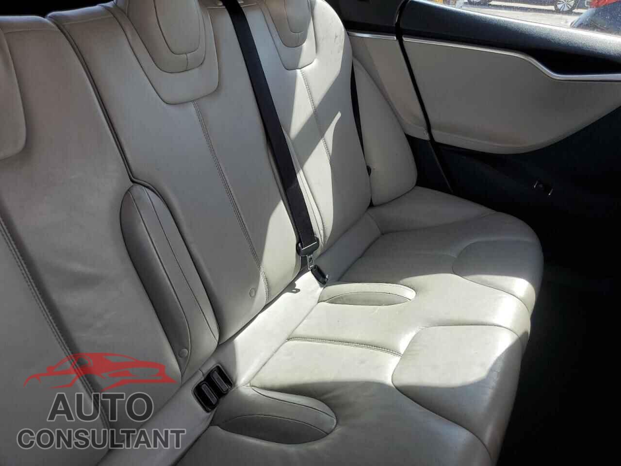 TESLA MODEL S 2013 - 5YJSA1CG1DFP18328