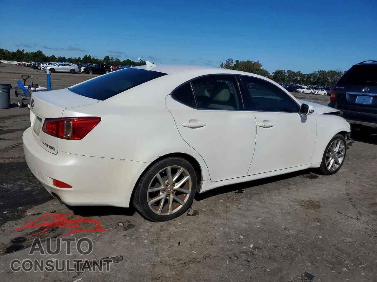 LEXUS IS 2012 - JTHCF5C26C5053281