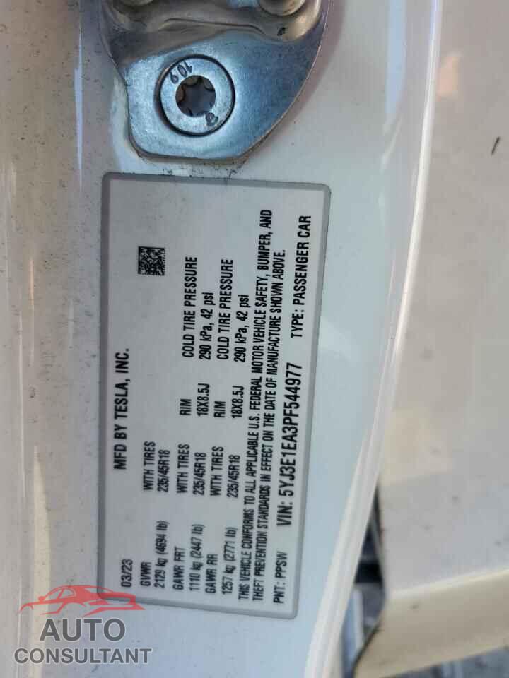 TESLA MODEL 3 2023 - 5YJ3E1EA3PF544977