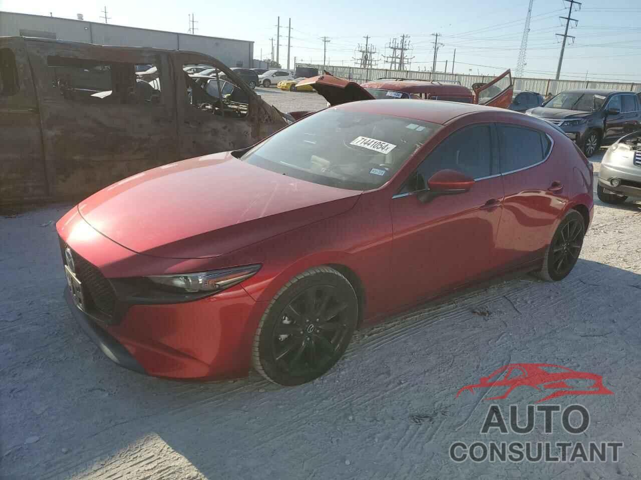 MAZDA 3 2019 - JM1BPBNM9K1124082