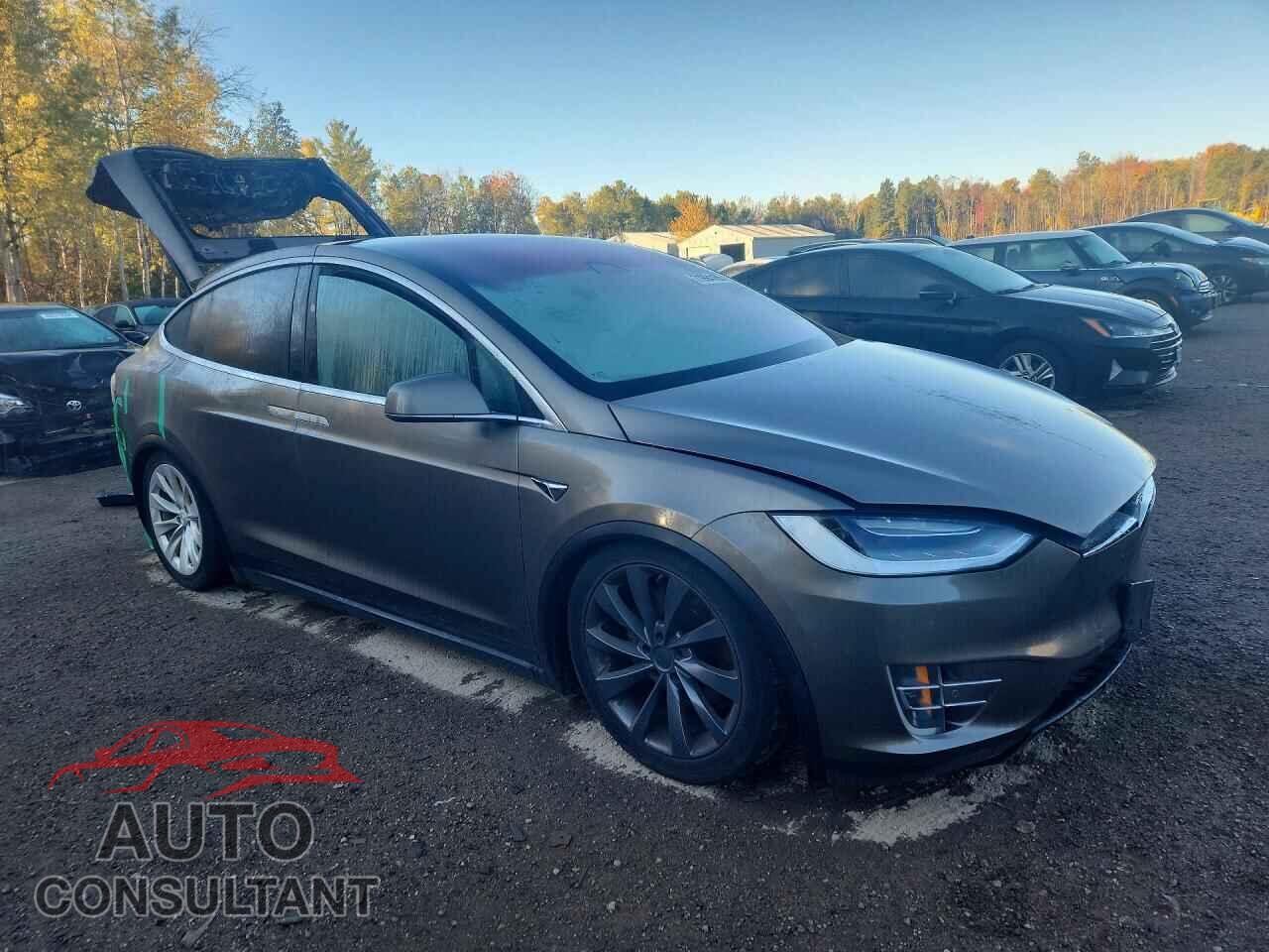 TESLA MODEL X 2016 - 5YJXCBE26GF025301