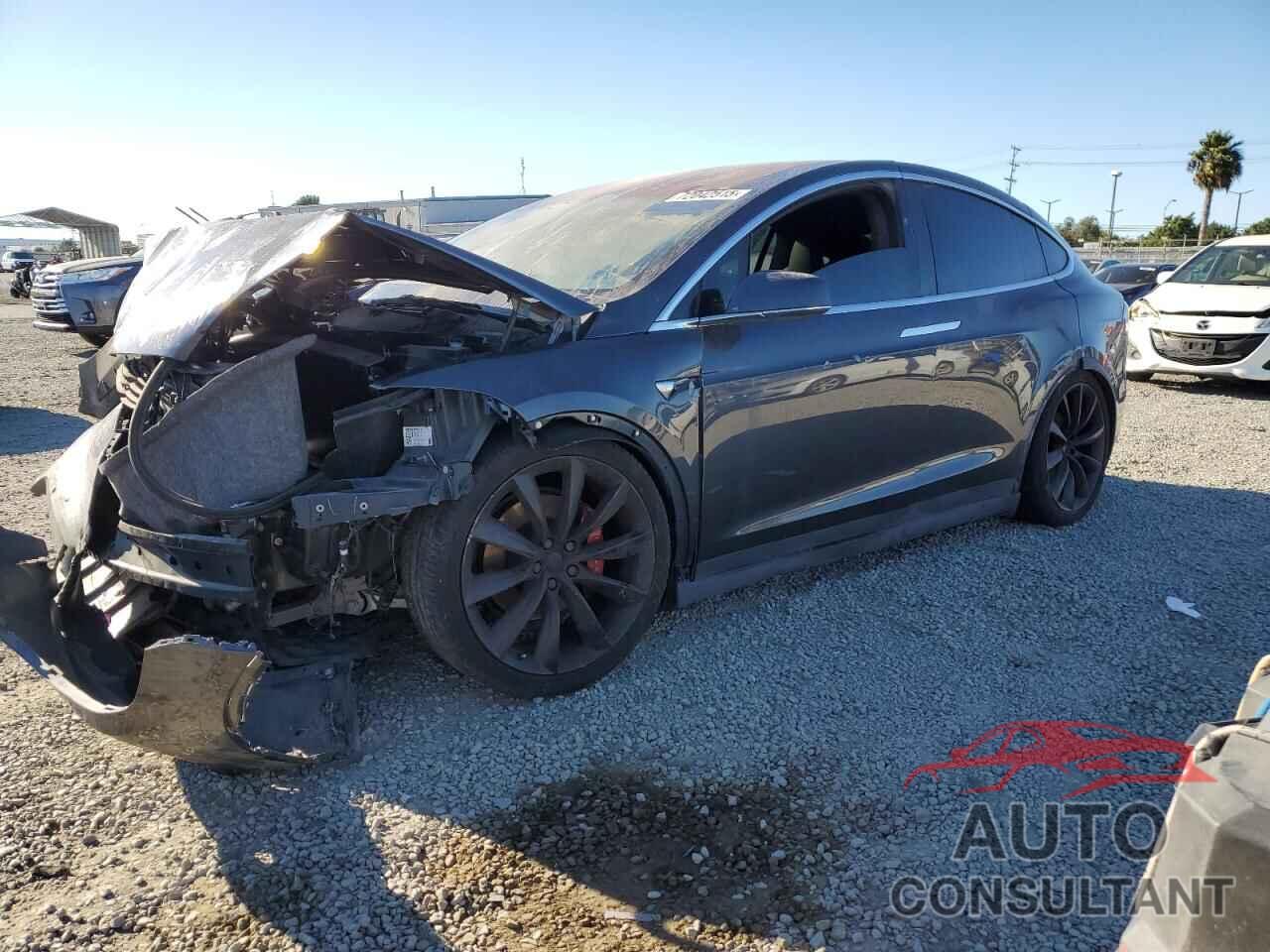 TESLA MODEL X 2019 - 5YJXCBE26KF153210