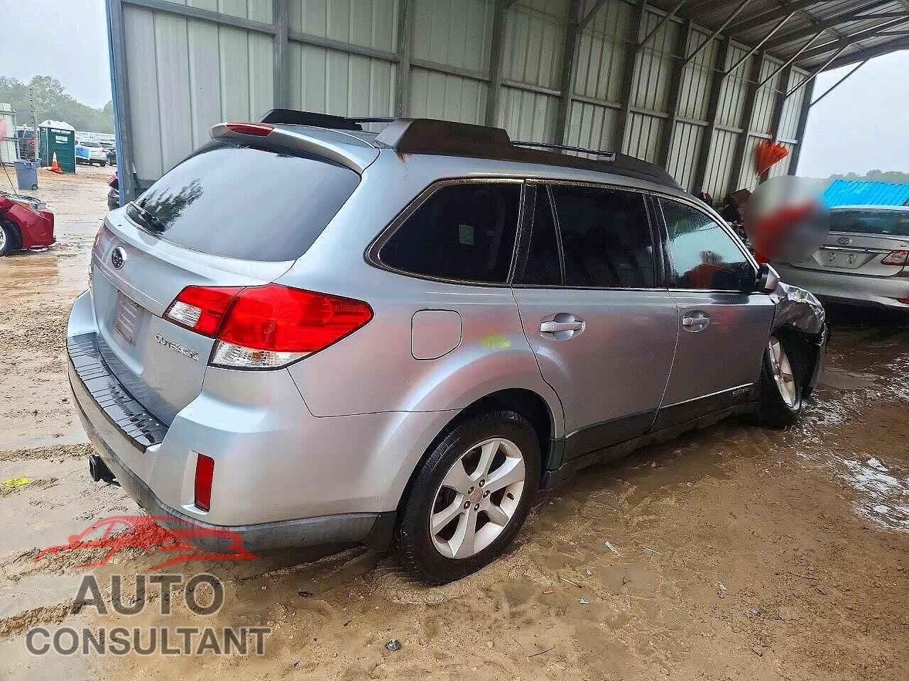 SUBARU OUTBACK 2013 - 4S4BRCBCXD1282957
