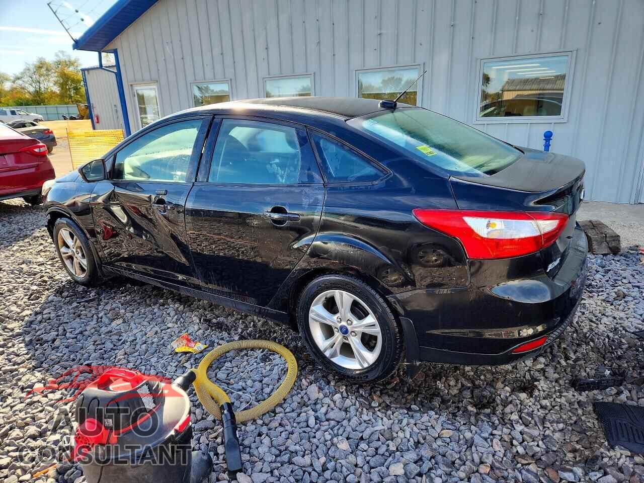 FORD FOCUS 2014 - 1FADP3F2XEL222788