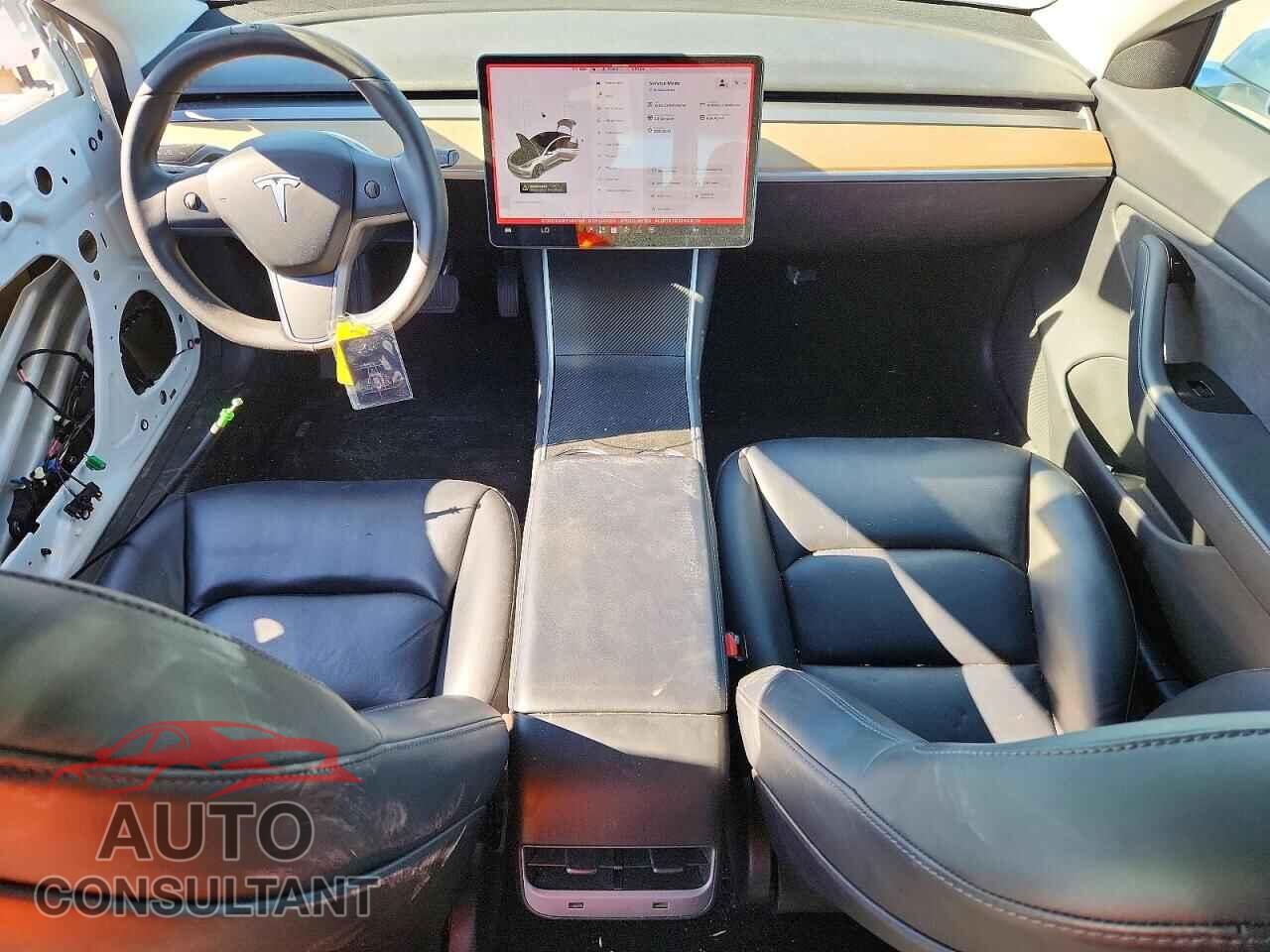 TESLA MODEL 3 2019 - 5YJ3E1EA0KF484746