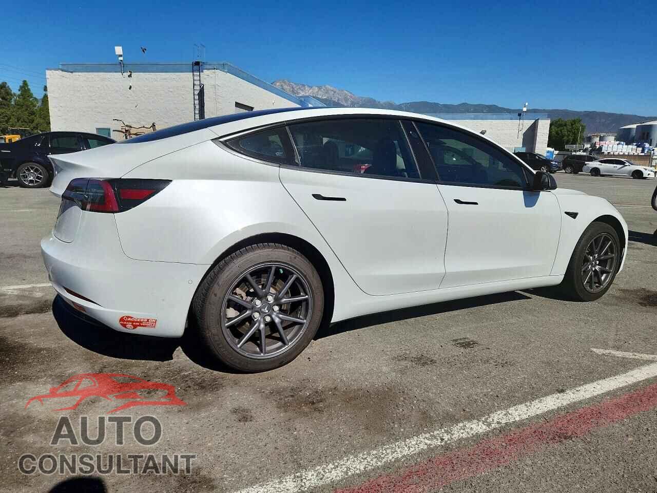 TESLA MODEL 3 2018 - 5YJ3E1EA3JF017271