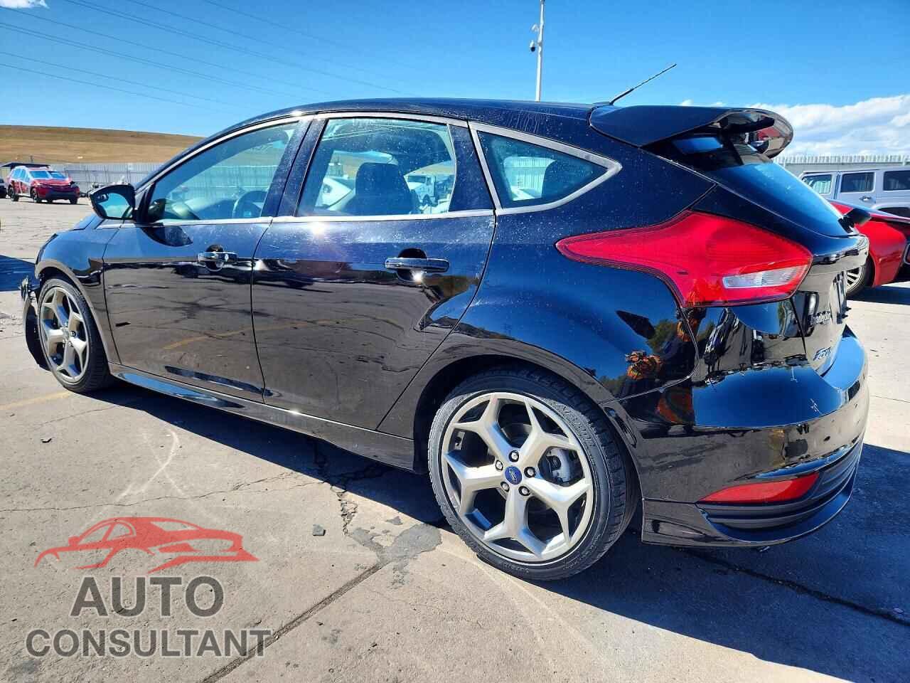 FORD FOCUS 2017 - 1FADP3L96HL284503