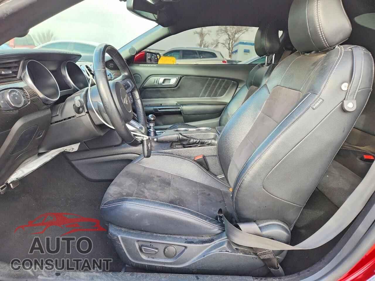 FORD MUSTANG 2020 - 1FA6P8CFXL5149128