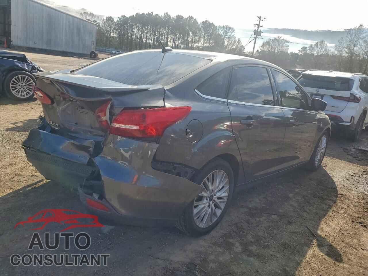FORD FOCUS 2017 - 1FADP3J22HL298095