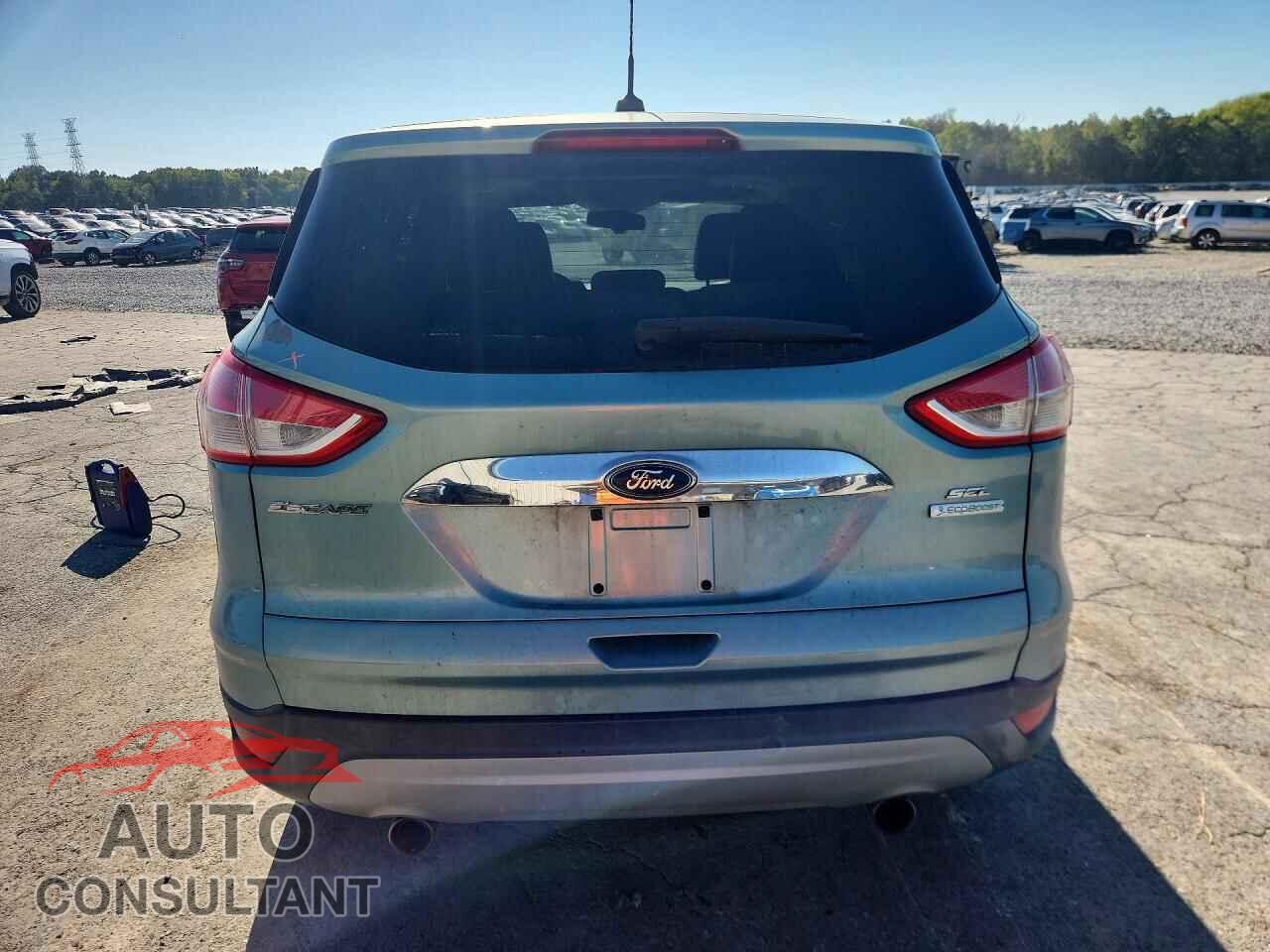 FORD ESCAPE 2013 - 1FMCU0HX3DUA72808