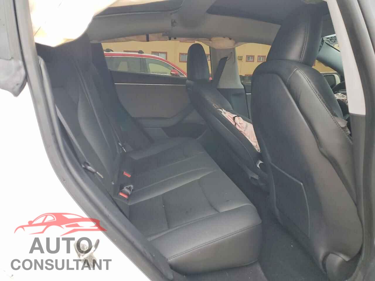 TESLA MODEL 3 2024 - 5YJ3E1EA9RF745463