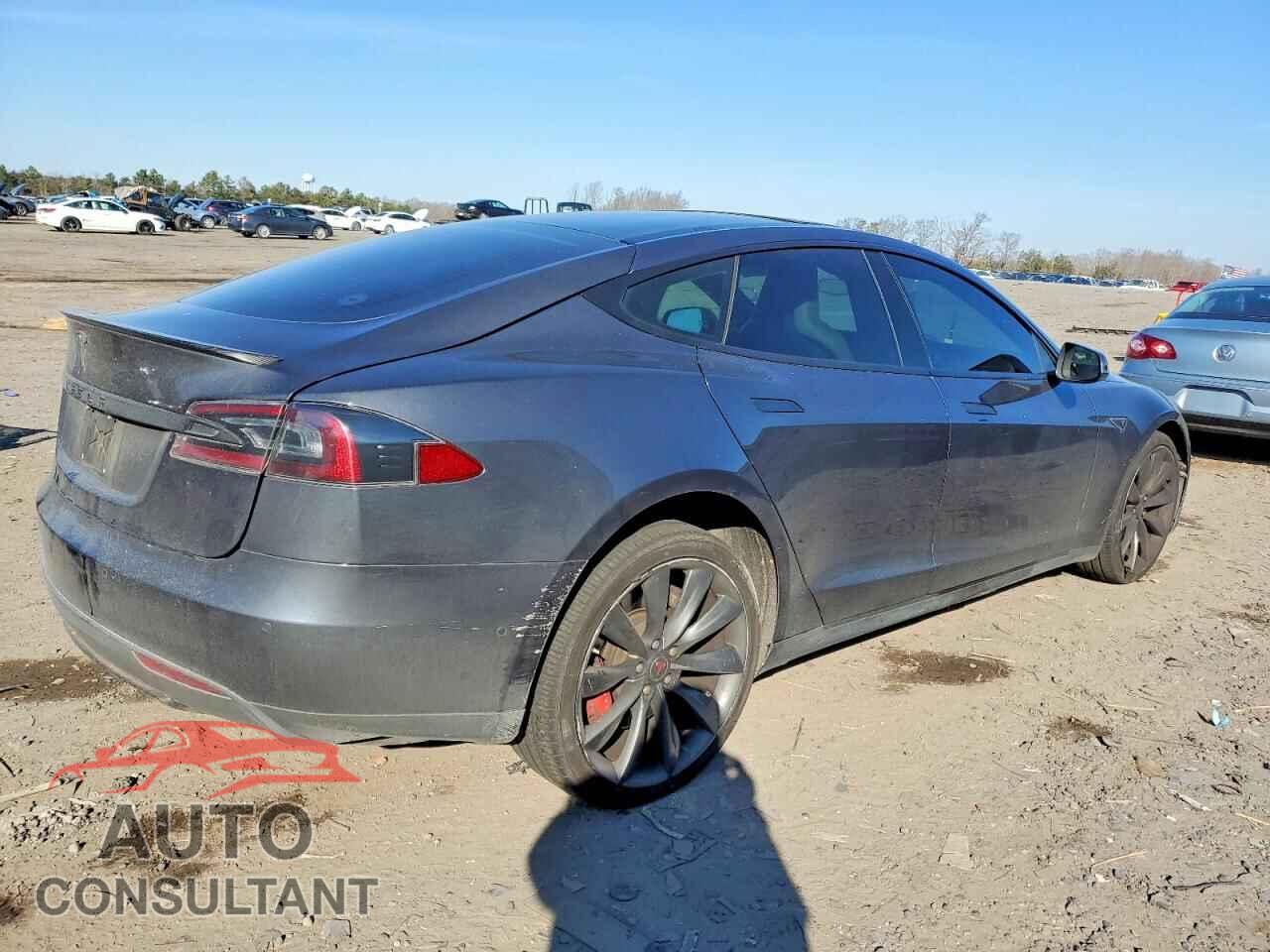 TESLA MODEL S 2016 - 5YJSA1E47GF131672